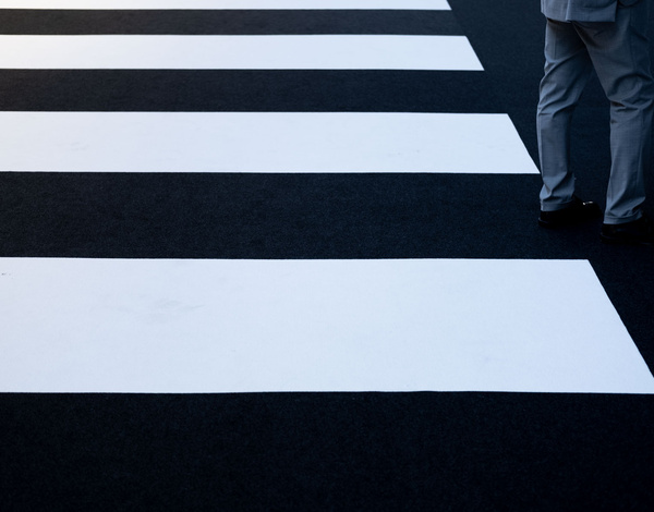 Close up of latex-free Rewind Event Carpet in Black and White stripes at Brussels Expo Architect @ Work